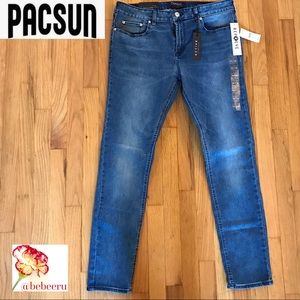 NWT PacSun Skinny Jeans 33W X 32L